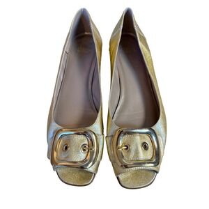 Stuart Weitzman Peep Toe Flats 7.5 Gold Good Metallic Buckle Wedge Glam Chic